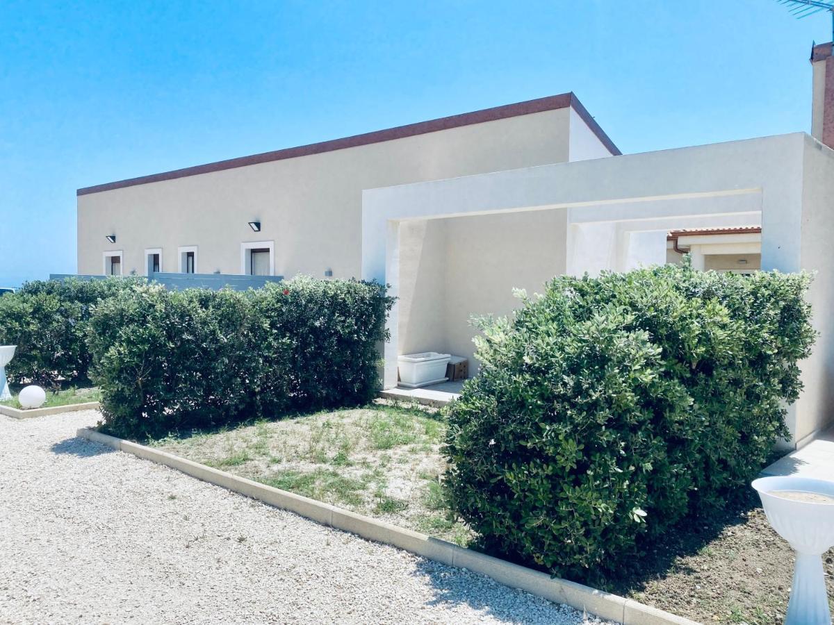 B&B L'Eden Di Capo Bianco Montallegro Luaran gambar